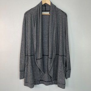 Abercrombie & Fitch Cardigan Small Black Gray Striped Plush Knit Pockets Sweater